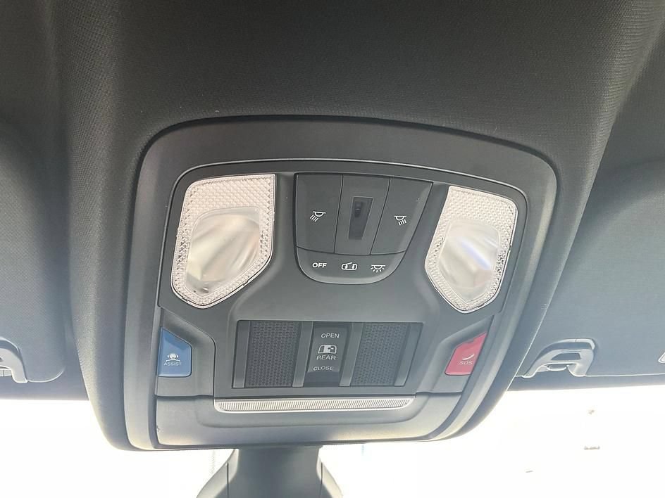 Used 2023 RAM 1500 Big Horn AWD/4WD image 24