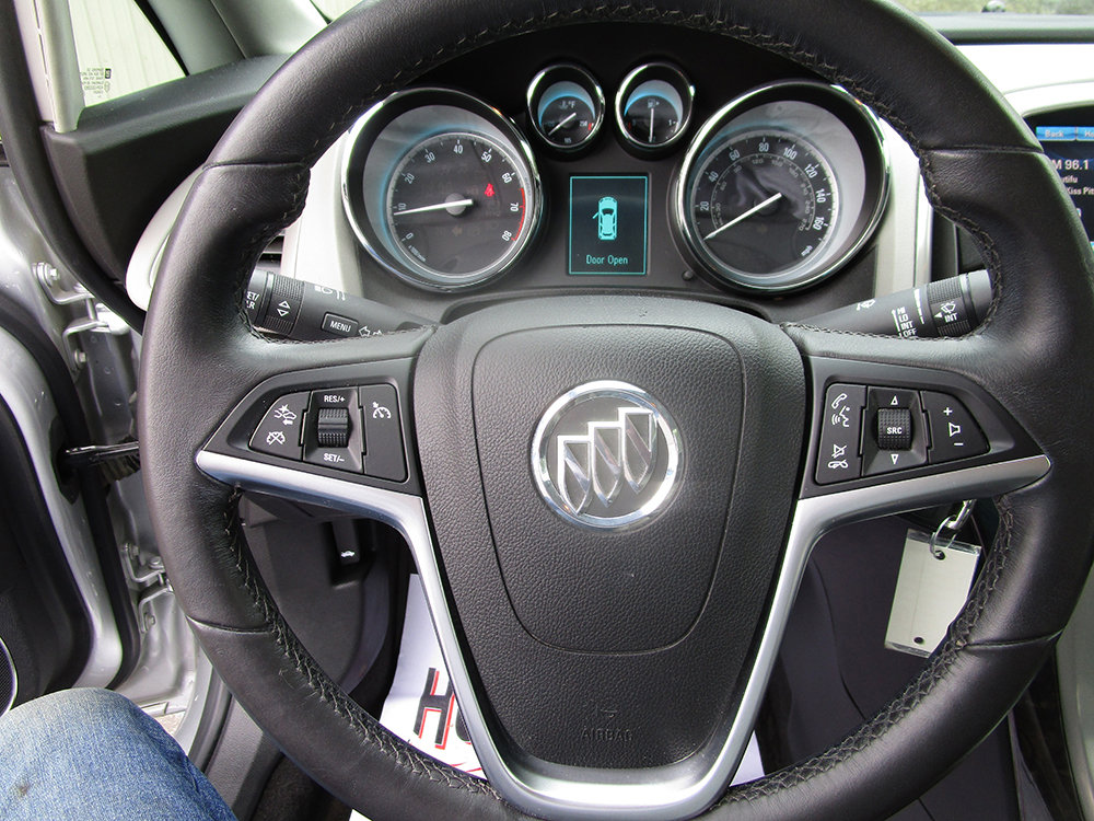 Used 2014 Buick Verano Convenience FWD image 16