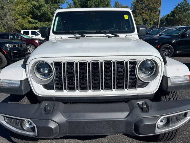 Used 2025 Jeep Wrangler Unlimited Sahara AWD/4WD image 7