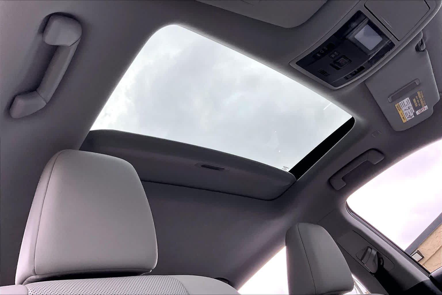Used 2022 Lexus RX 350 FWD w/ Premium Package image 13