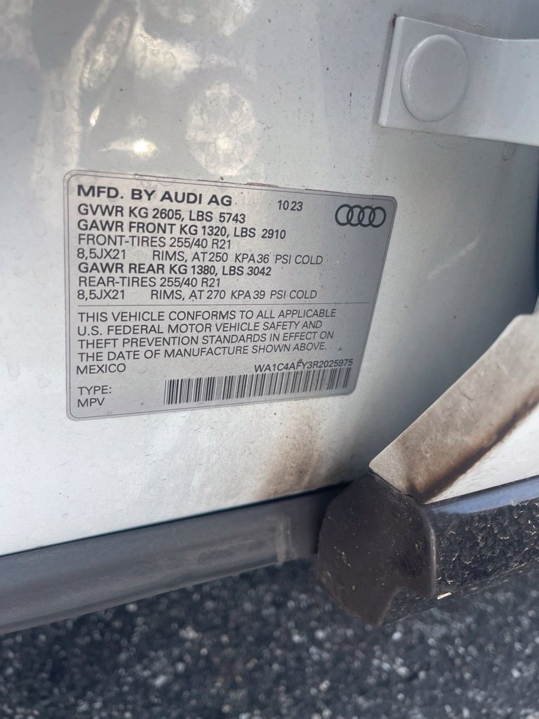 Used 2024 Audi SQ5 Prestige w/ Prestige Package AWD/4WD image 13