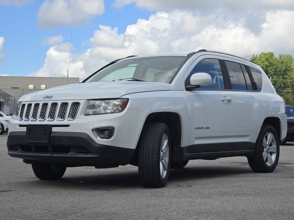 Used 2015 Jeep Compass High Altitude AWD/4WD image 10