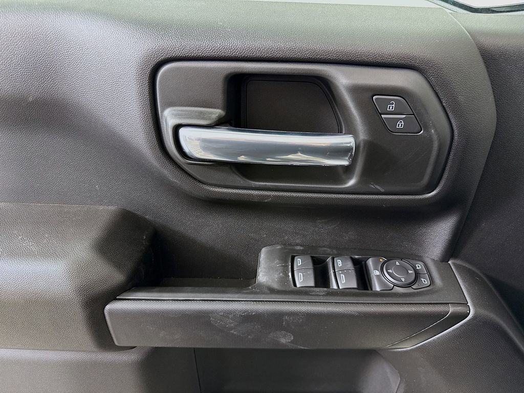 New 2026 Chevrolet Silverado 1500 Custom w/ Turbomax Blackout Package image 17