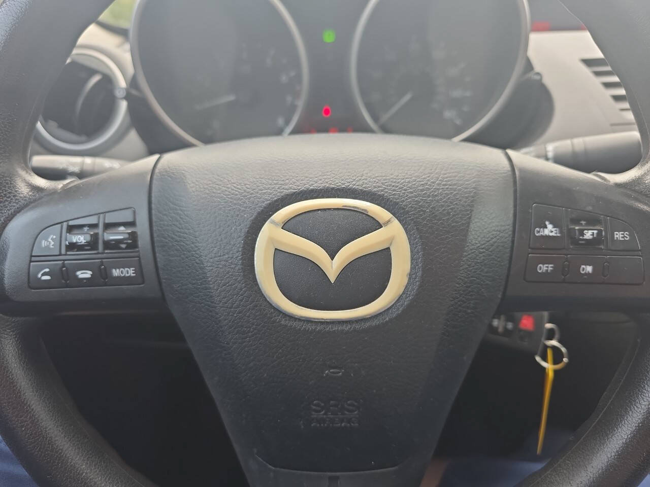 Used 2011 MAZDA MAZDA3 i Touring FWD image 15