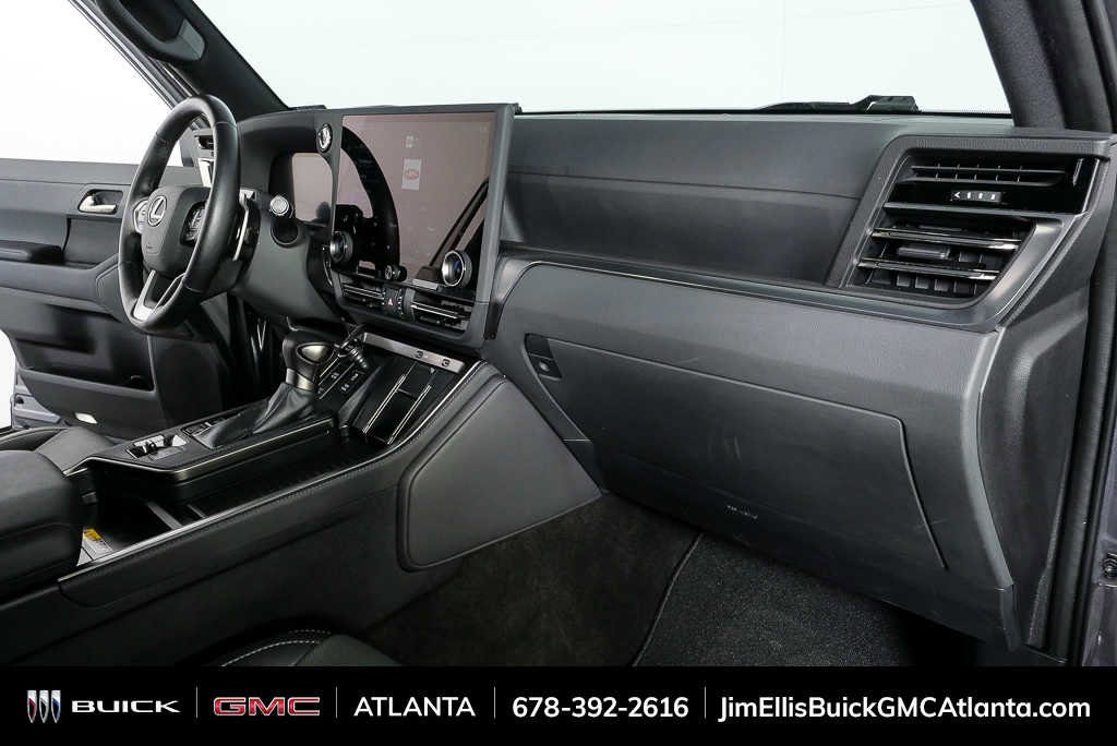 Used 2024 Lexus GX 550 w/ Accessory Package (2T) AWD/4WD image 23