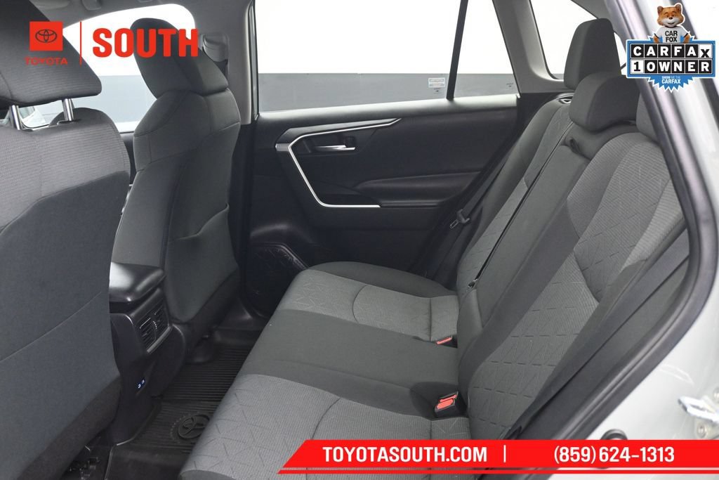 Used 2022 Toyota RAV4 XLE w/ Convenience Package AWD/4WD image 10
