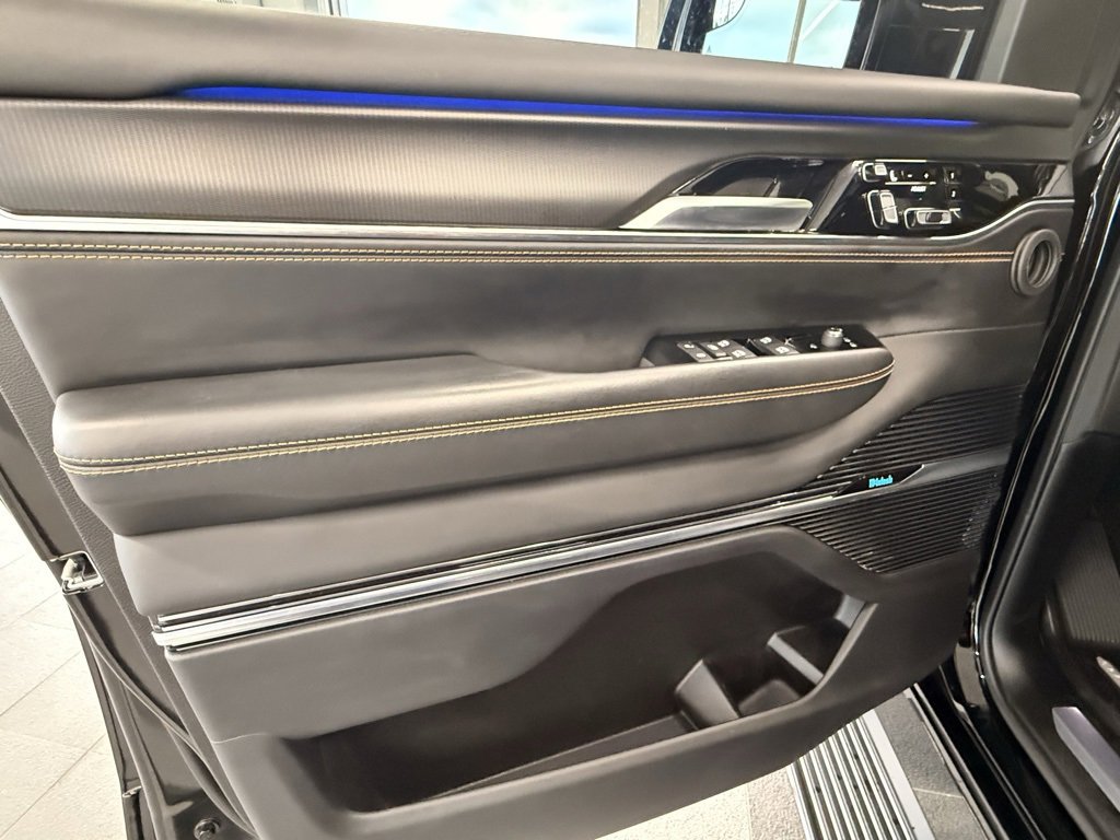 Used 2024 Jeep Grand Wagoneer Series III w/ Quick Order Packagew 28T image 51