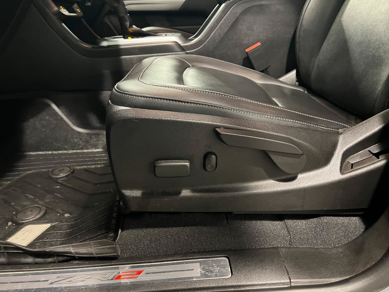 Used 2020 Chevrolet Colorado ZR2 AWD/4WD image 24