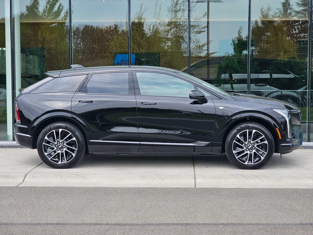 New 2026 Cadillac Optiq Sport 1 AWD/4WD image 6