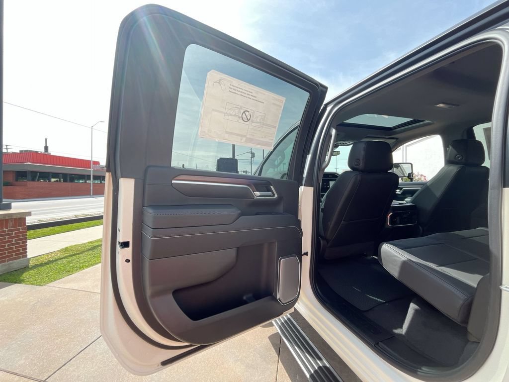 New 2025 GMC Sierra 2500 Denali w/ Denali Reserve Package AWD/4WD image 33