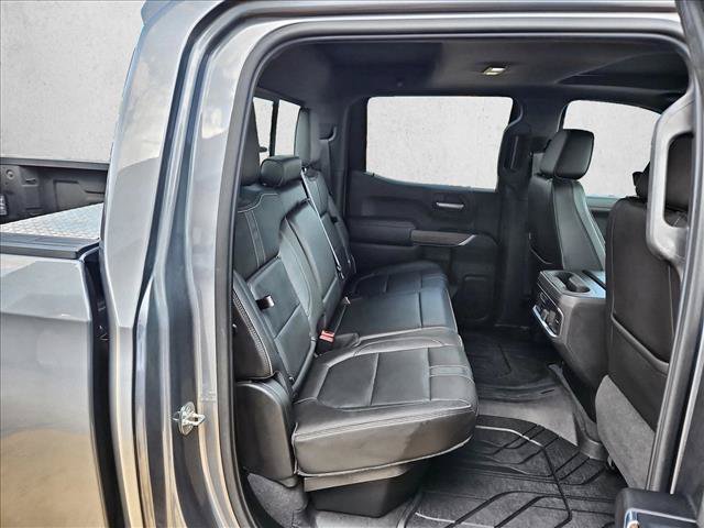 Used 2019 Chevrolet Silverado 1500 High Country w/ High Country Premium Package AWD/4WD image 21