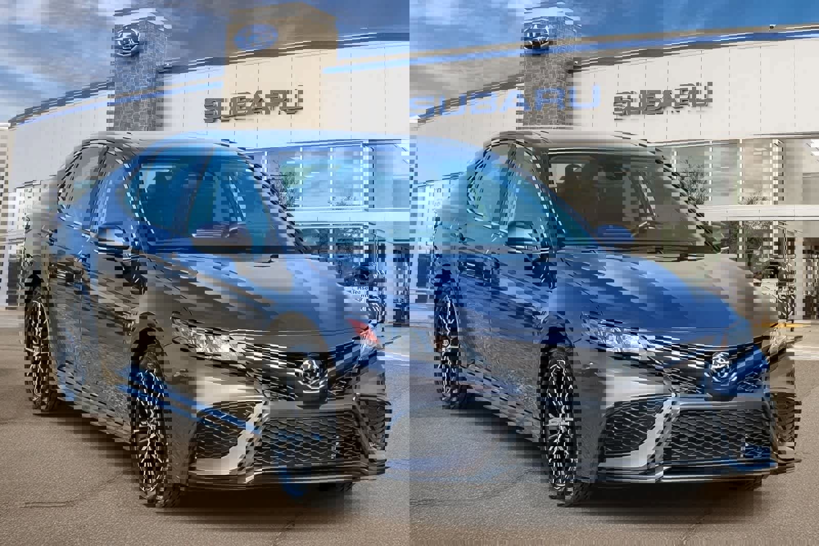 Used 2024 Toyota Camry SE w/ Audio Upgrade Package FWD image 6