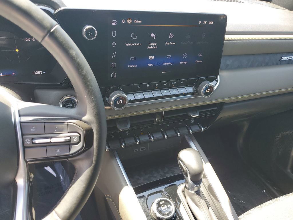 Used 2024 Chevrolet Colorado ZR2 w/ Technology Package AWD/4WD image 24