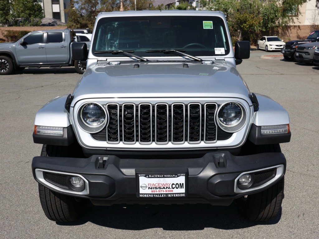 Used 2024 Jeep Wrangler Sahara image 9