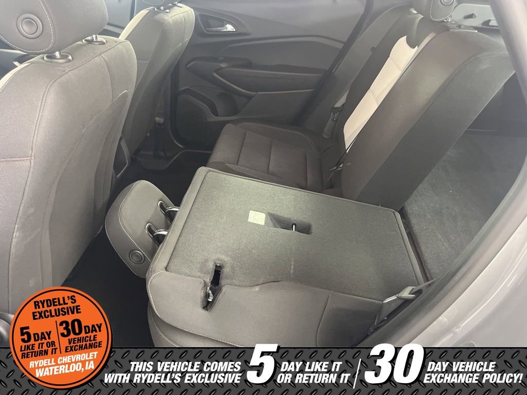 Certified 2025 Chevrolet Trax RS w/ Driver Confidence Package image 23