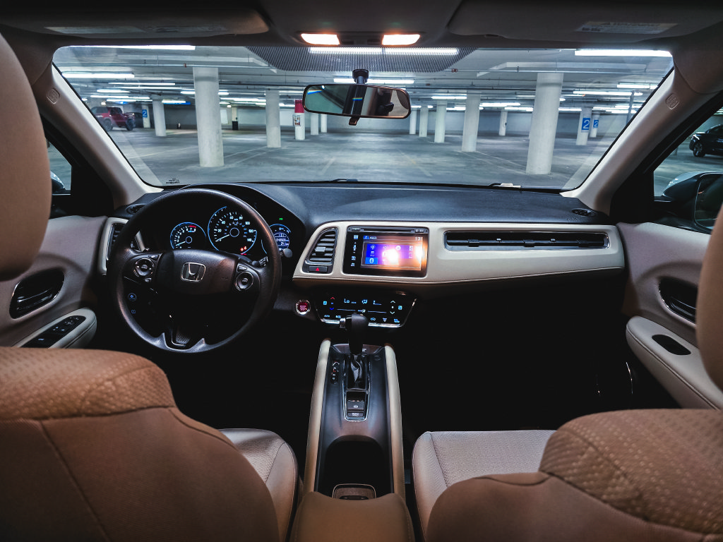 Used 2016 Honda HR-V EX image 3