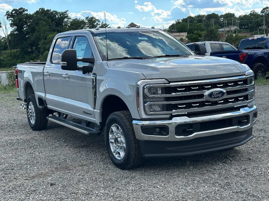 New 2026 Ford F250 XLT w/ XLT Premium Package AWD/4WD image 32