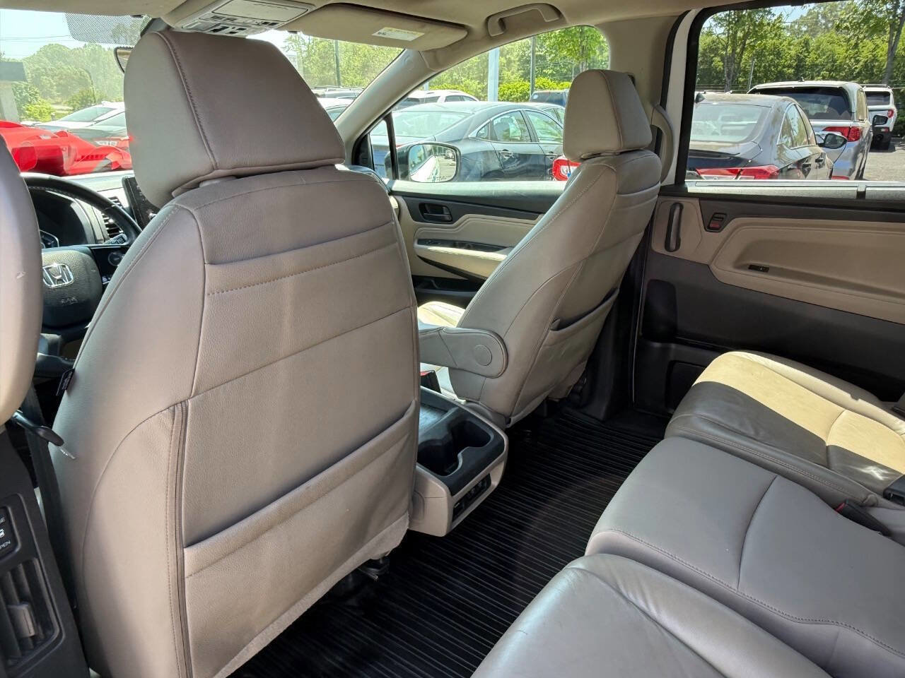 Used 2018 Honda Odyssey Touring image 19