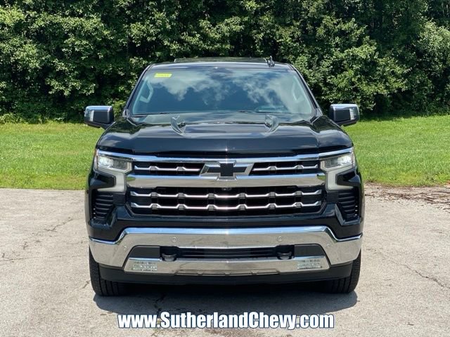 Used 2022 Chevrolet Silverado 1500 LTZ w/ LTZ Premium Package AWD/4WD image 2