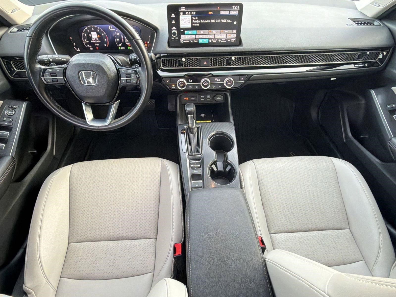 Used 2024 Honda Civic Touring image 15
