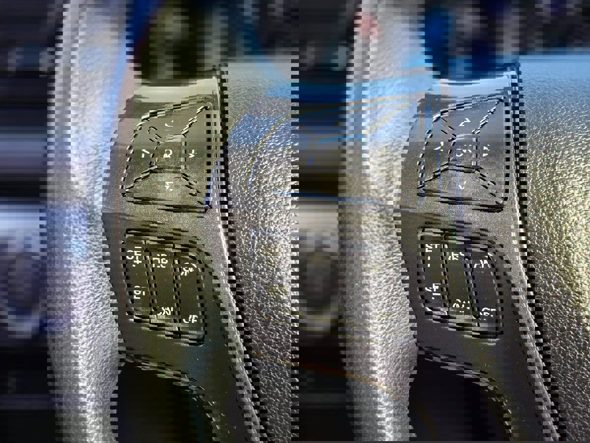 Used 2018 Ford Explorer XLT w/ Equipment Group 201A image 37