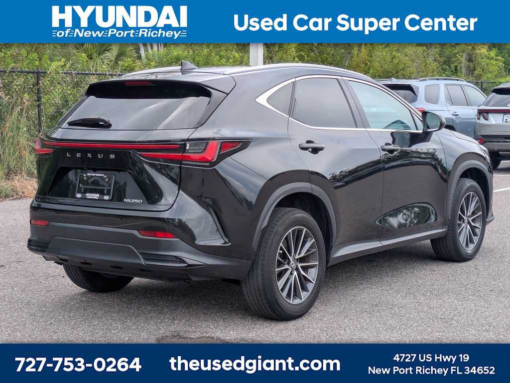 Used 2023 Lexus NX 250 FWD image 5