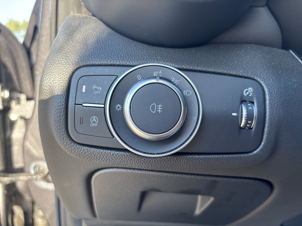 Used 2024 Alfa Romeo Giulia Ti image 44