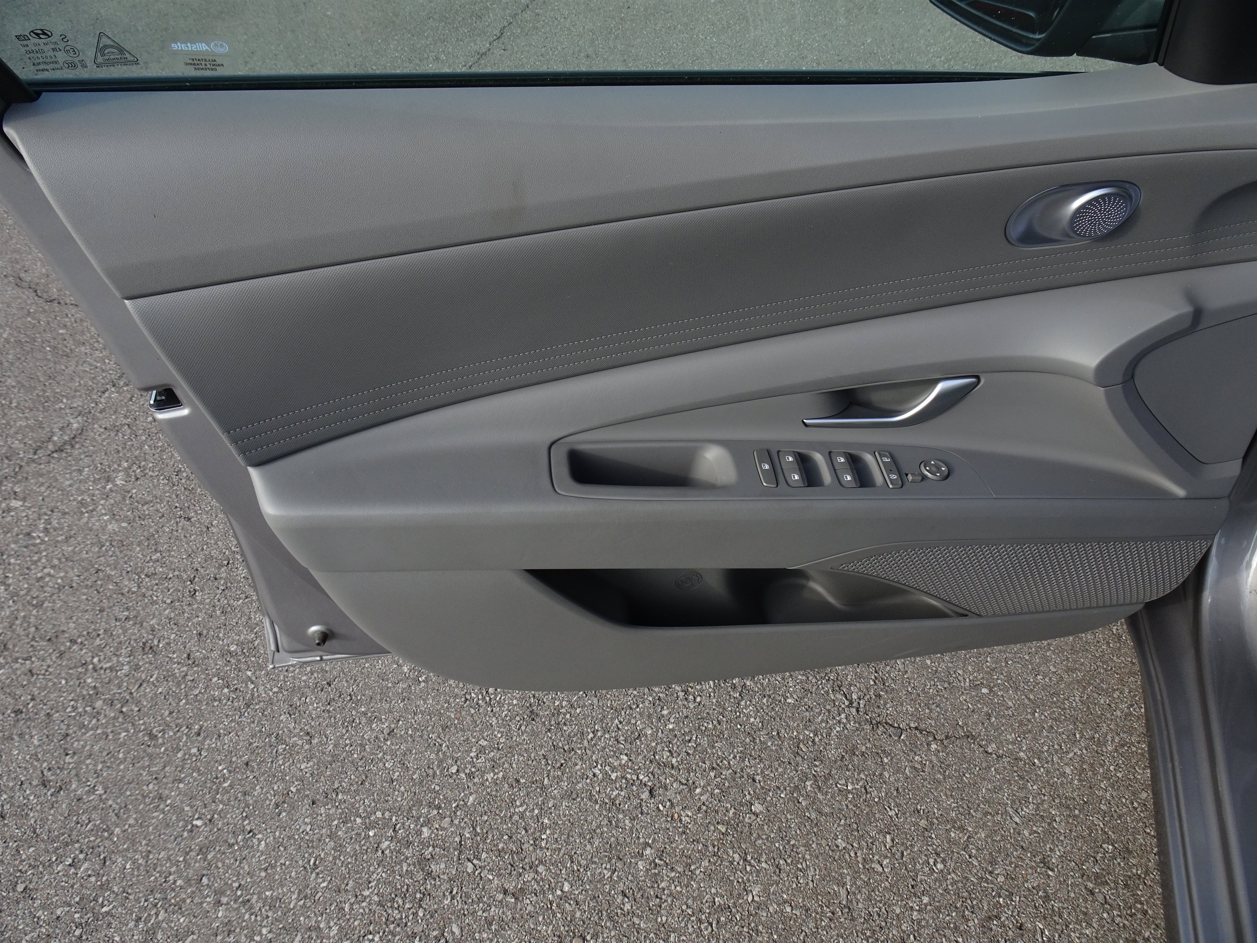Used 2023 Hyundai Elantra SEL FWD image 12