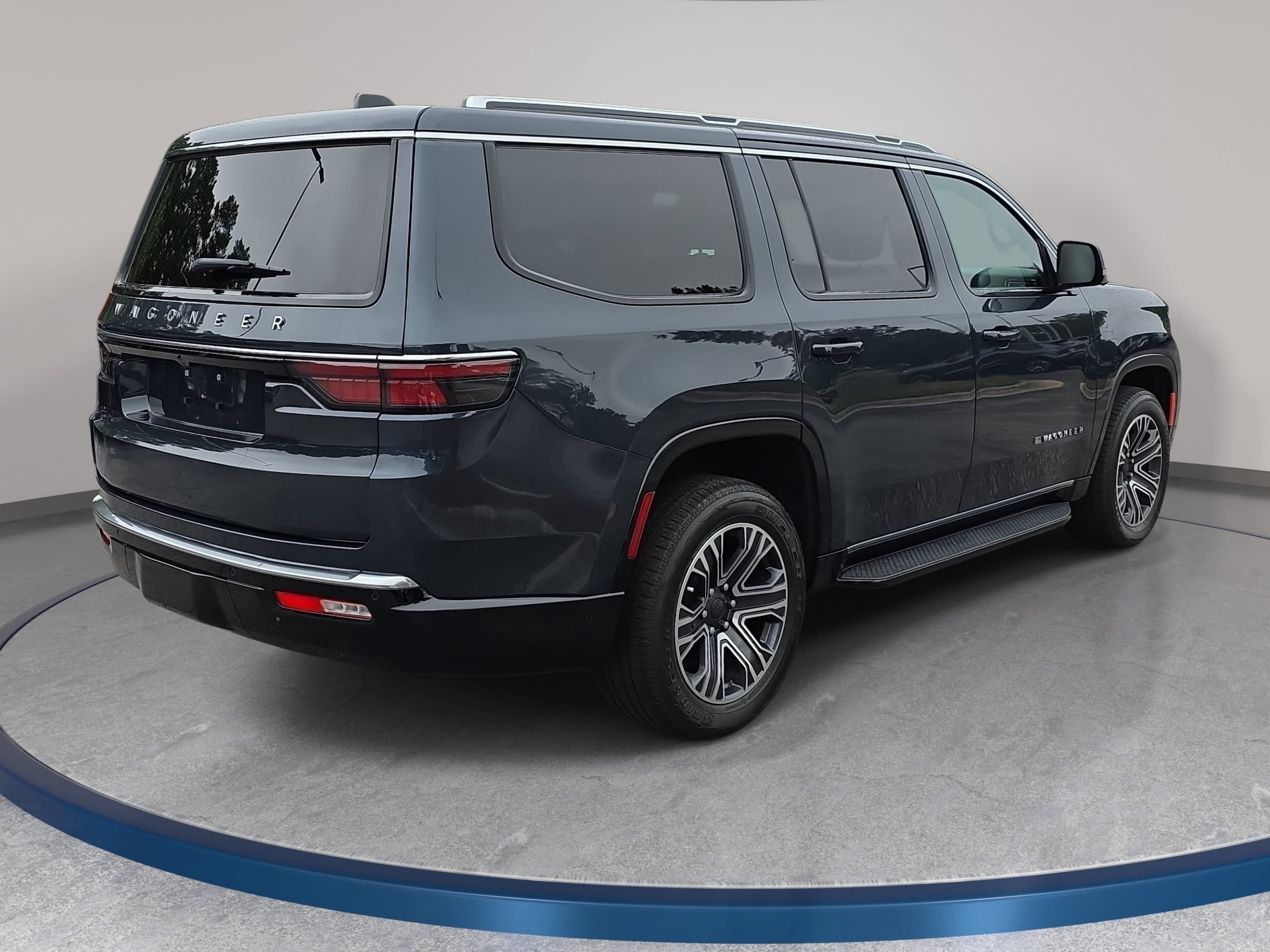Certified 2024 Jeep Wagoneer 4WD w/ Premium Group I image 5
