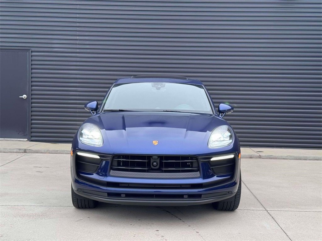 Used 2025 Porsche Macan Turbo image 8