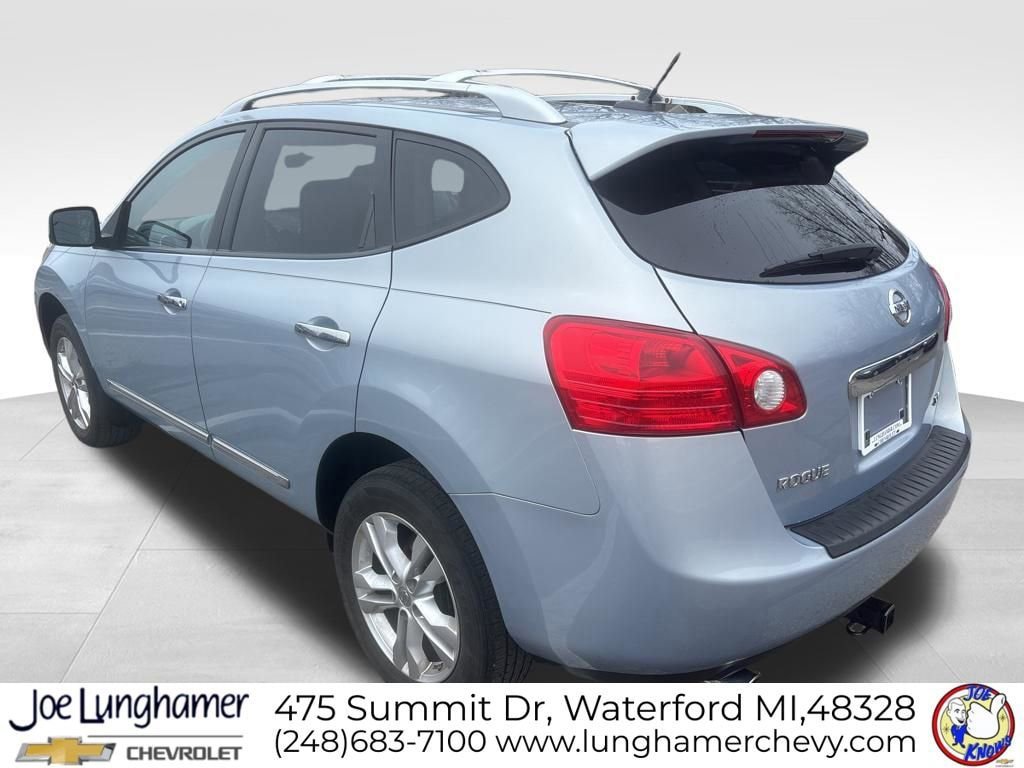 Used 2013 Nissan Rogue SV AWD/4WD image 5