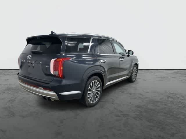 Used 2024 Hyundai Palisade Calligraphy AWD/4WD image 3