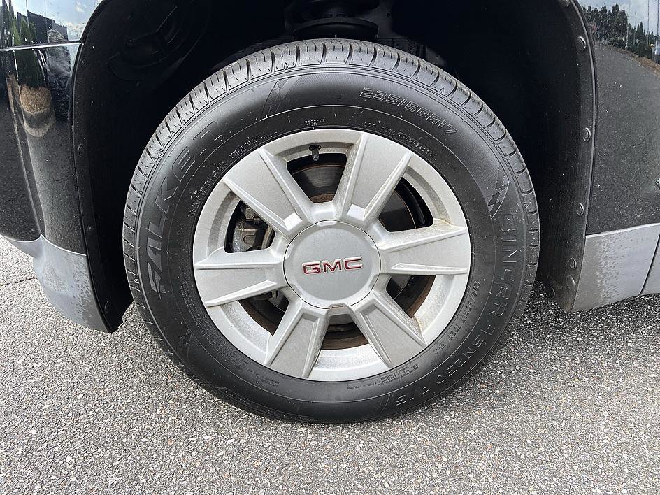 Used 2013 GMC Terrain SLE w/ LPO, Chrome Package FWD image 8