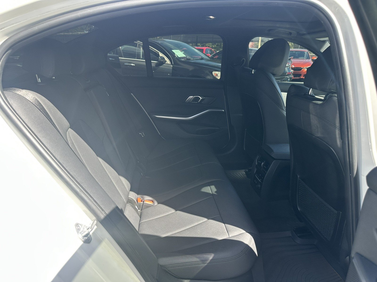 Used 2020 BMW 330i Sedan w/ M Sport Package RWD image 21