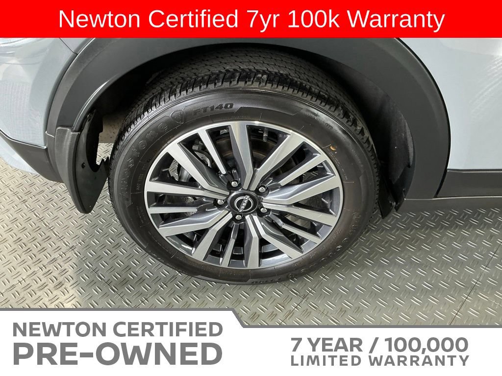 Used 2024 Nissan Kicks SR w/ SR Premium Package FWD image 44