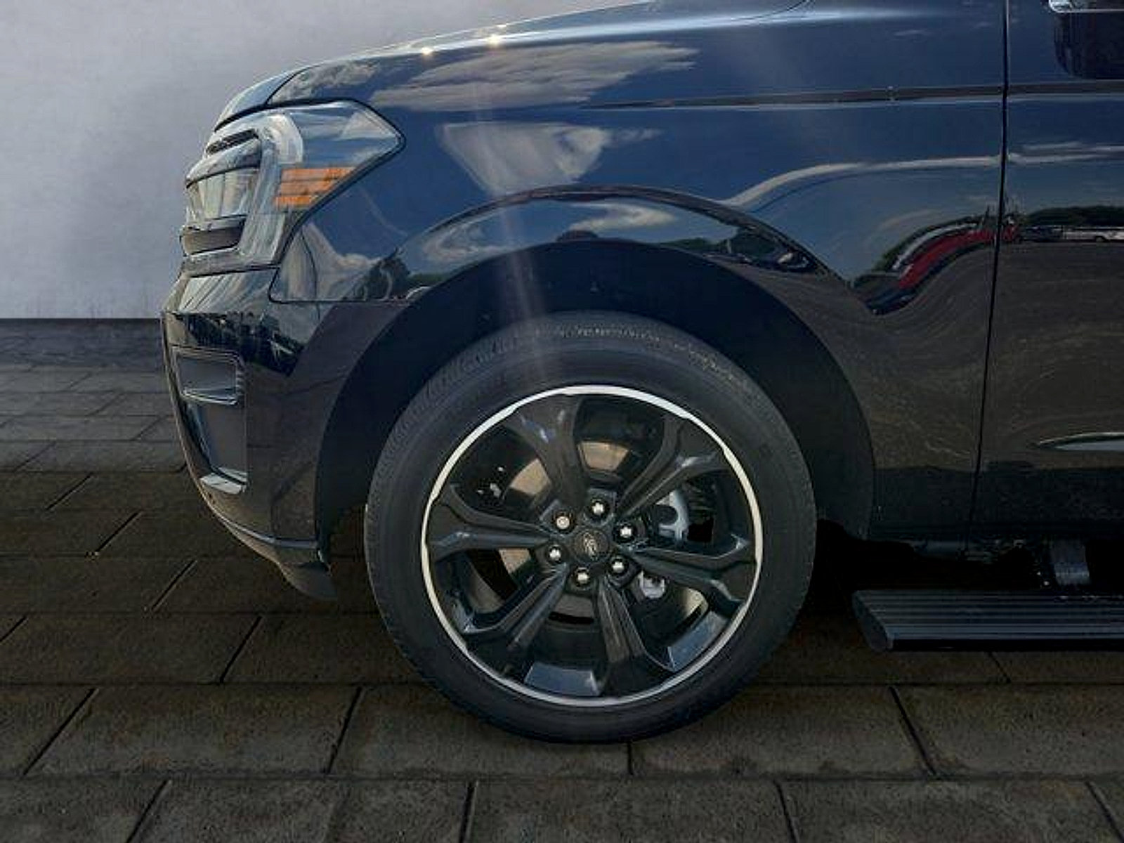 Certified 2023 Ford Expedition Max Limited AWD/4WD image 27