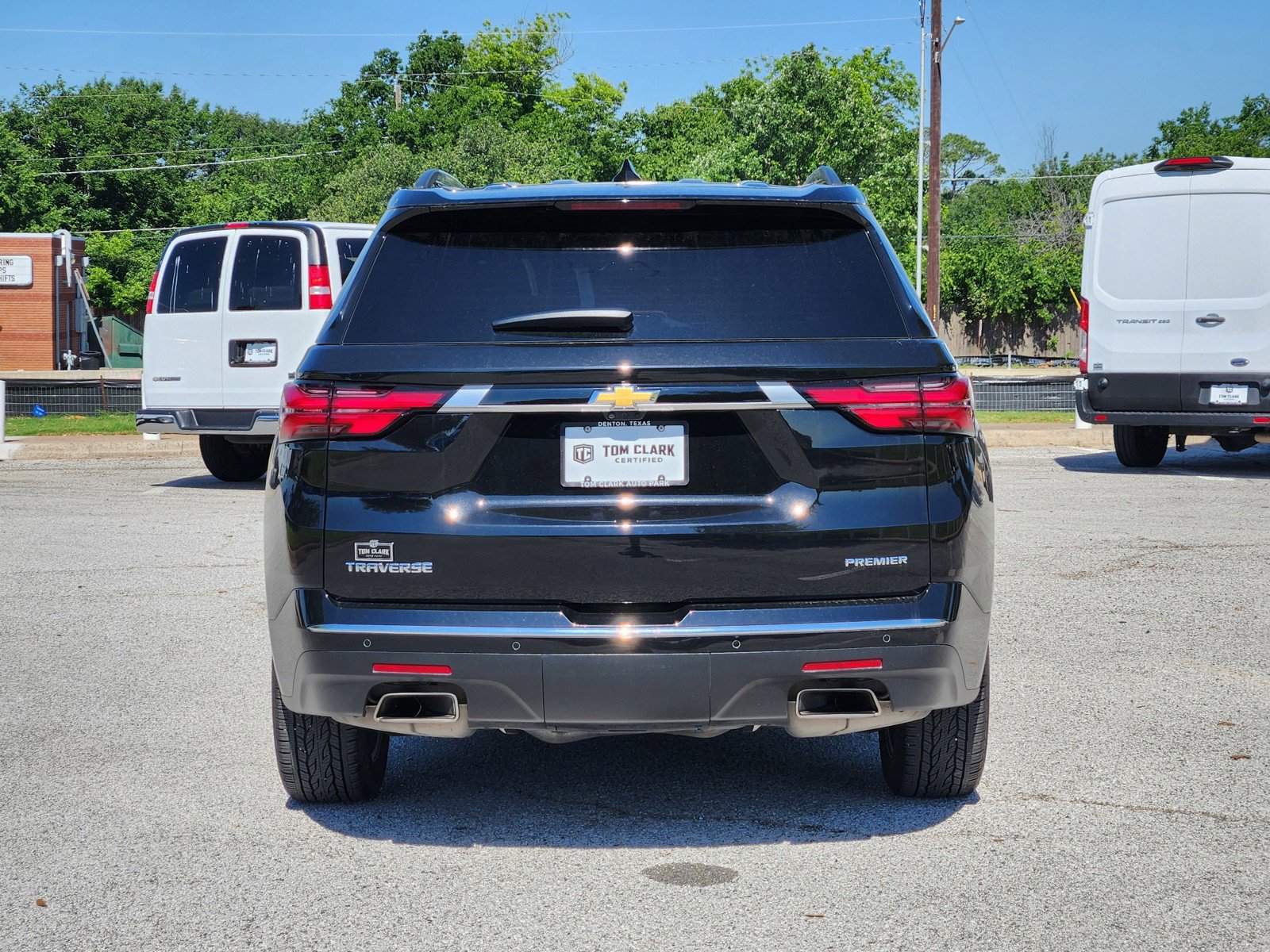 Used 2023 Chevrolet Traverse Premier FWD image 34
