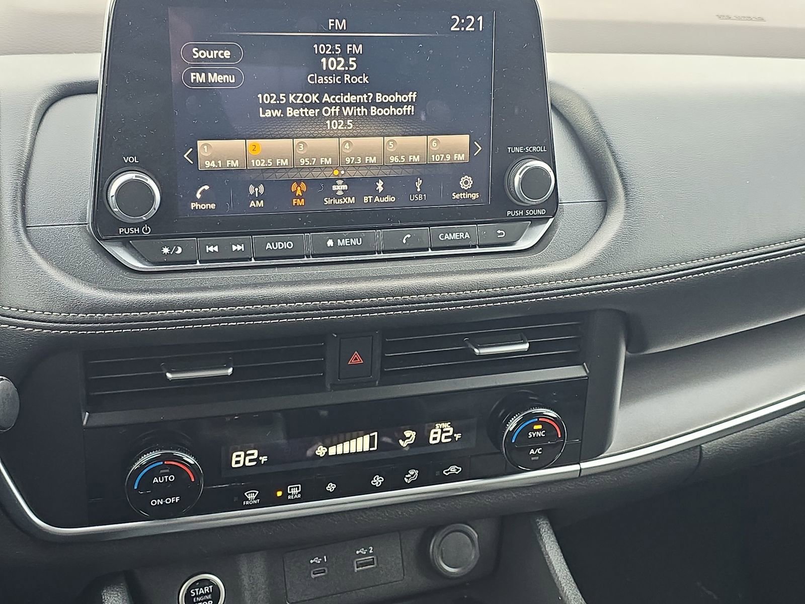 Used 2023 Nissan Rogue SV image 17