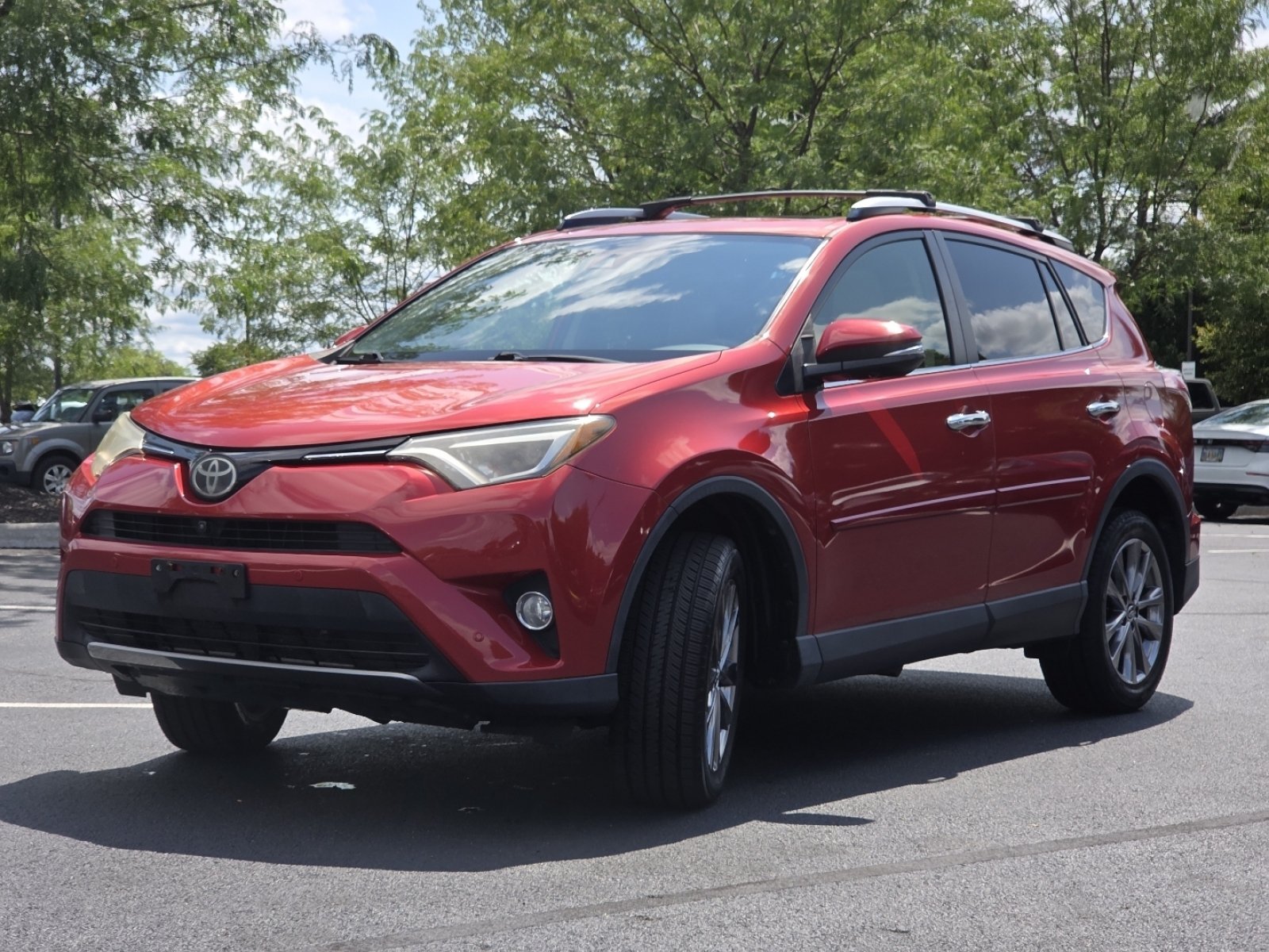 Used 2017 Toyota RAV4 Limited w/ Advanced Technology Package AWD/4WD image 18