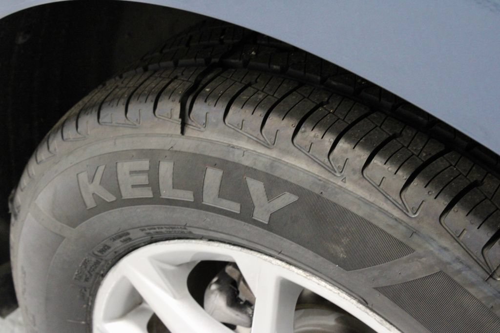 Used 2024 Chevrolet Equinox LT FWD image 19