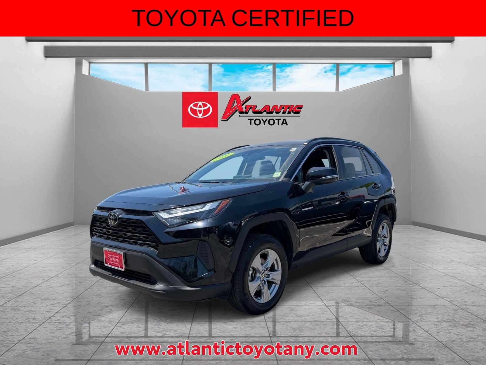Certified 2025 Toyota RAV4 XLE AWD/4WD image 4