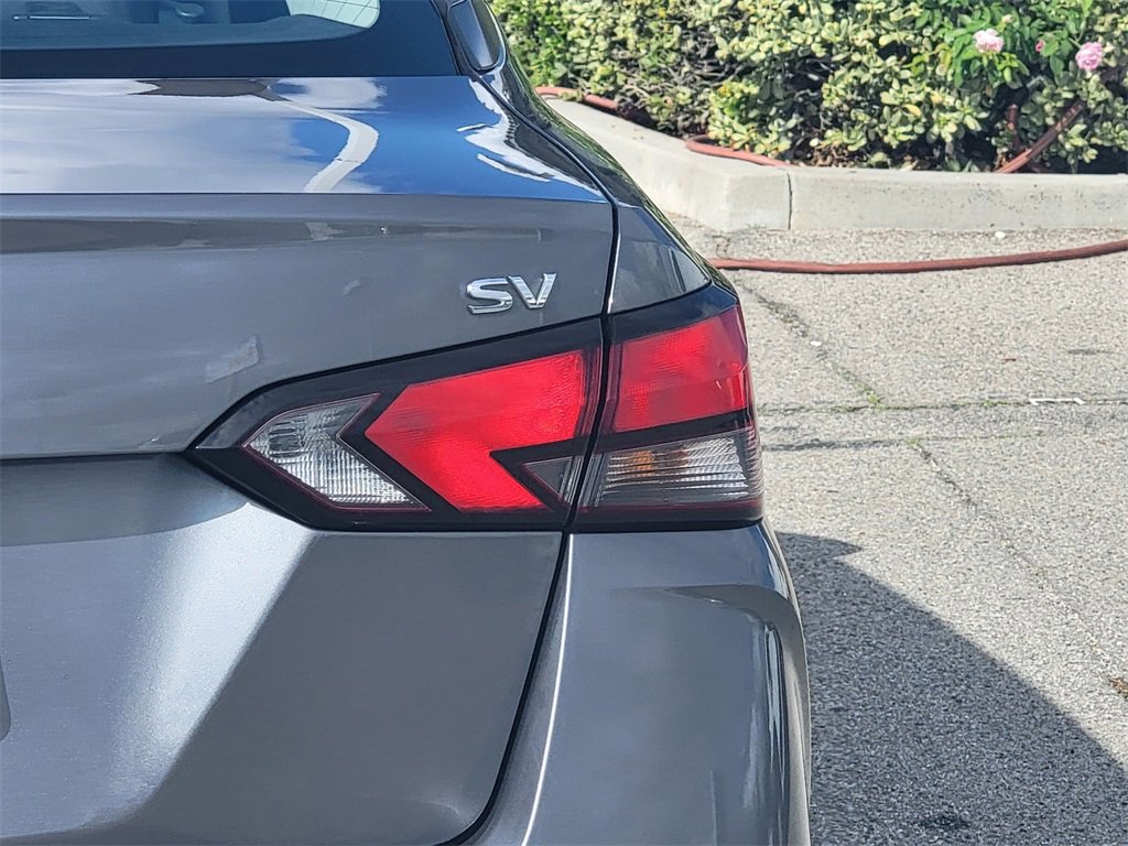 Used 2023 Nissan Versa SV image 8