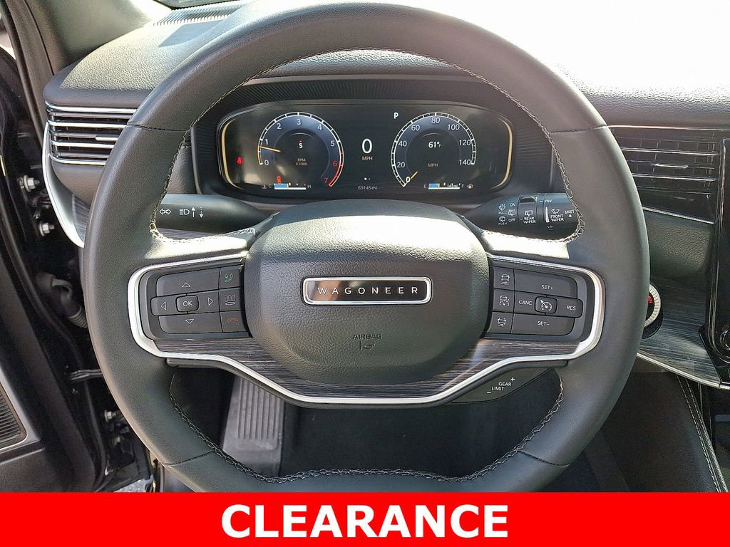 Used 2024 Jeep Wagoneer L Series II w/ Flexible Seating Group image 18