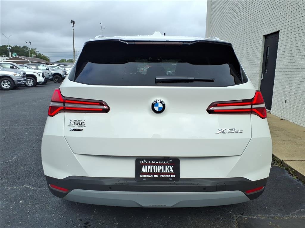 Used 2025 BMW X3 xDrive30i w/ Convenience Package image 4