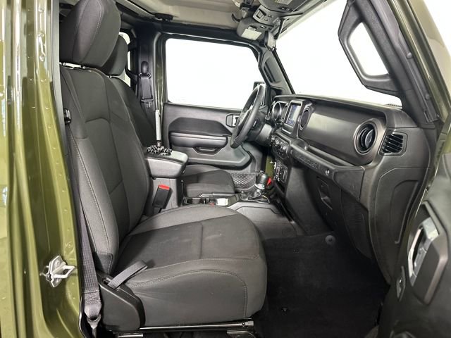 Used 2023 Jeep Wrangler Unlimited w/ Convenience Group image 28