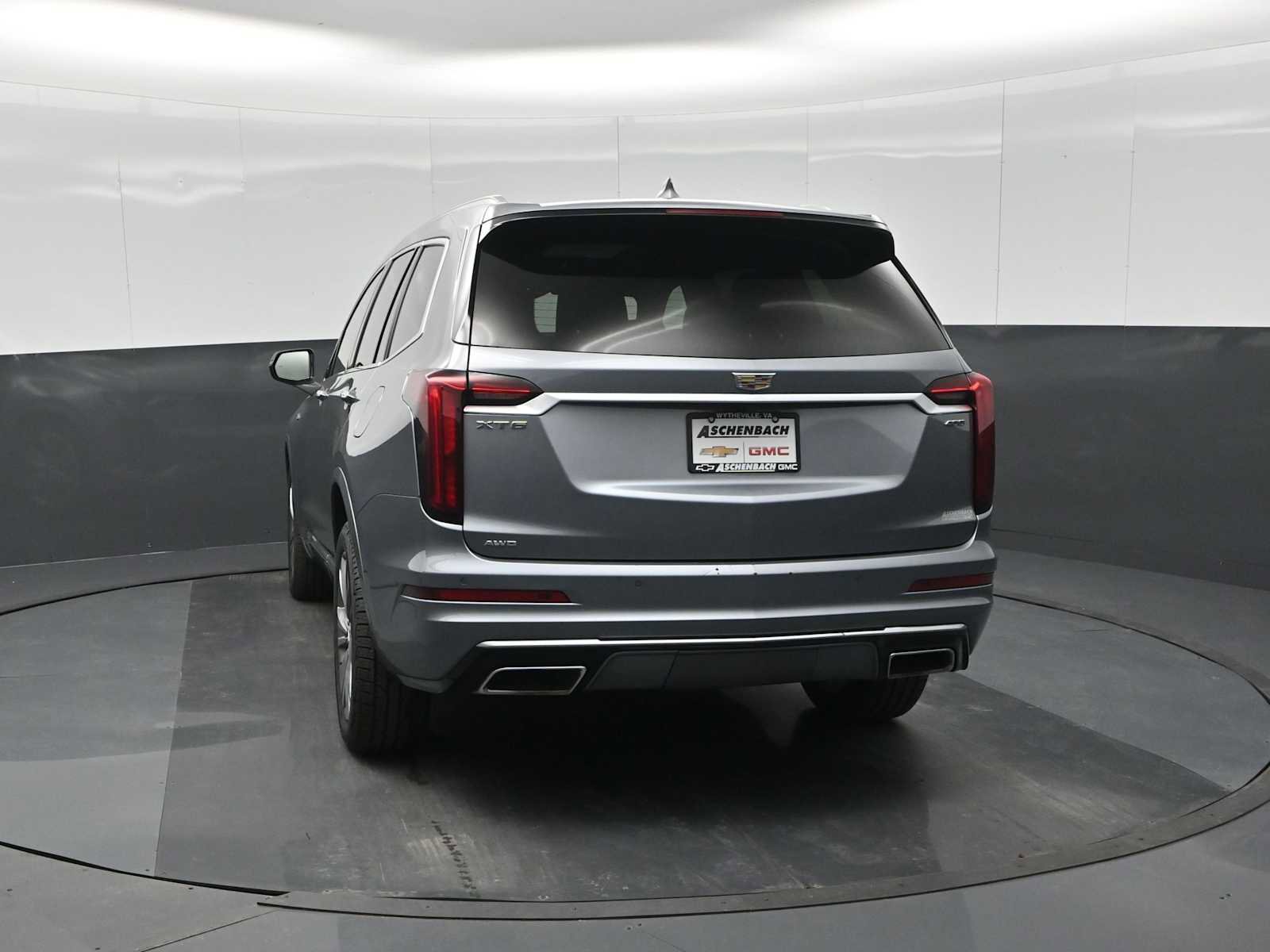 Used 2022 Cadillac XT6 Premium Luxury image 7