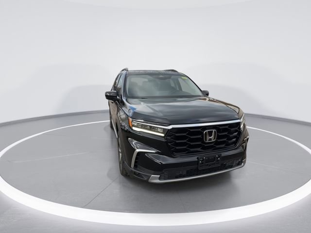 Used 2024 Honda Pilot Touring image 2