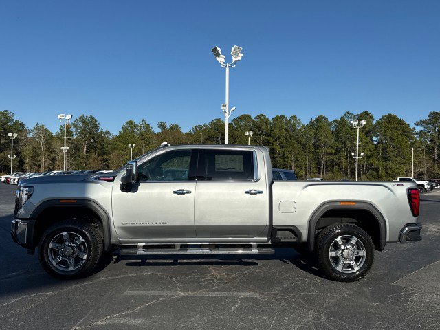 New 2026 GMC Sierra 2500 SLT image 8