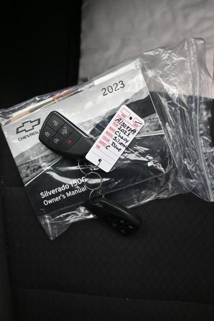 Used 2023 Chevrolet Silverado 1500 Custom AWD/4WD image 9