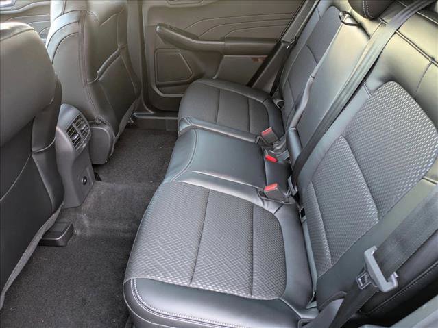 New 2025 Ford Escape SE image 16